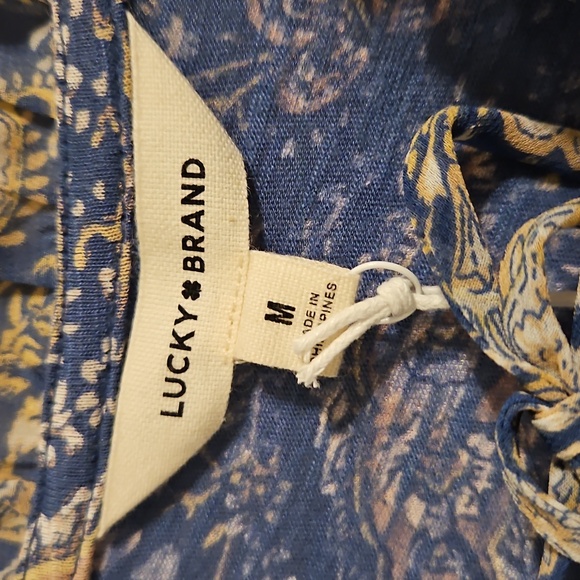 Lucky Brand Blue and Tan Paisley Print Smocked Top. NWT - Picture 2 of 7